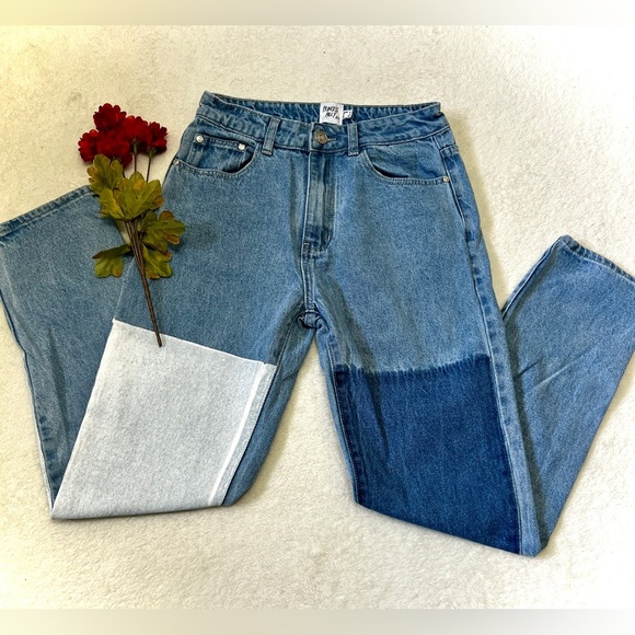 Princess Polly Cofield Patched High Rise Mom Jeans - Size 4 (28") - Picture 1 of 11
